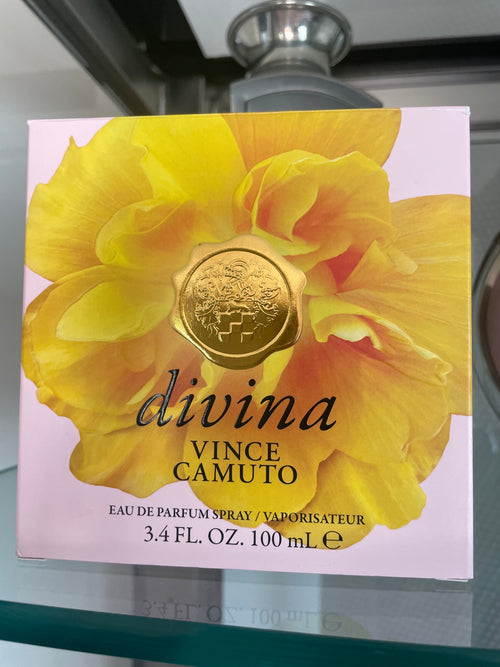 Divina Vince Camuto